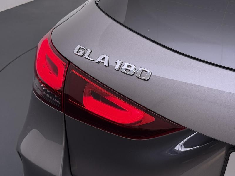 Occasion Mercedes GLA180 Business 136 PK (100 kW) 2021 Grijs SUV