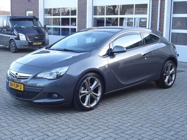 Grijs Occasion 2012 Opel Astra Sport Hatchback | € 6.450 (Eerlijke prijs) - Afbeelding 1/4