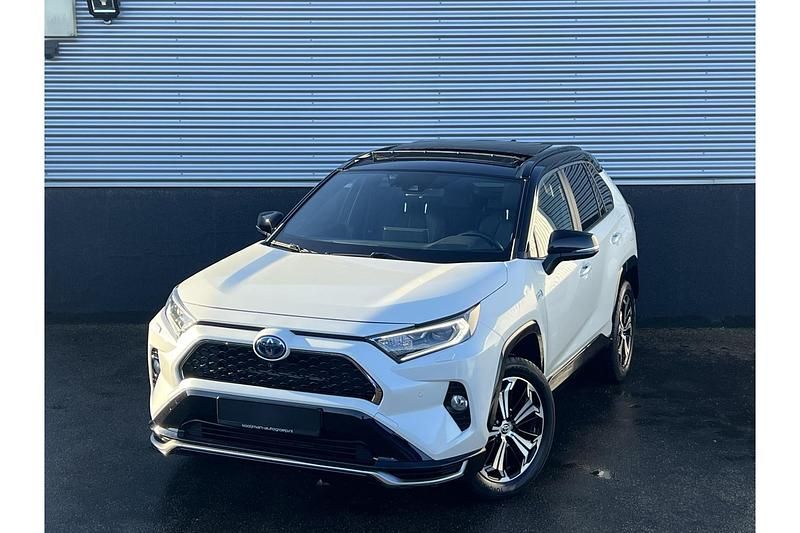 Overig Occasion 2020 Toyota RAV4 Hybrid Plus SUV | € 38.599 (Iets duurder) - Afbeelding 1/1