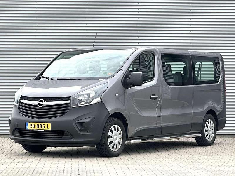 Grijs Gebruikt 2017 Opel Vivaro Van | € 23.431 - Afbeelding 1/4
