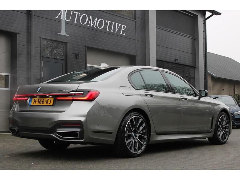 Occasion BMW 745 Executive 395 PK (290 kW) 2020 Grijs Sedan