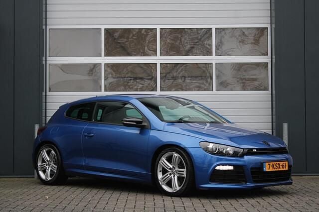 Blauw (metallic) Gebruikt 2011 VW Scirocco R Coupé | € 16.950 (Duur) - Afbeelding 1/4