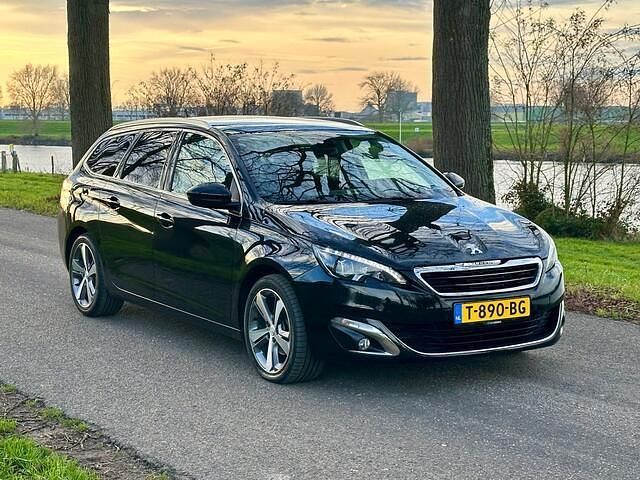 Occasion Peugeot 308 SW GT-line 131 PK (96 kW) 2015 Zwart (metallic) Stationwagen
