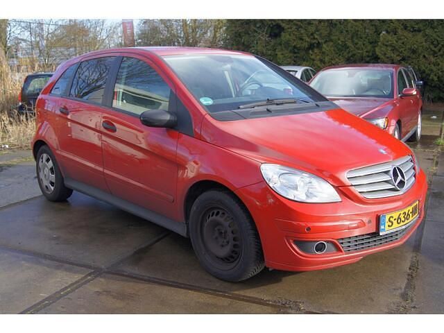 Occasion Mercedes B200 136 PK (100 kW) 2007 Rood MPV