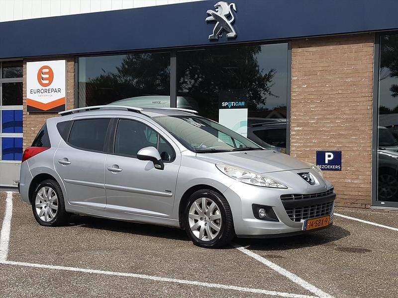 Grijs Gebruikt 2011 Peugeot 207 Sportium Stationwagen | € 3.600 (Iets duurder) - Afbeelding 1/4
