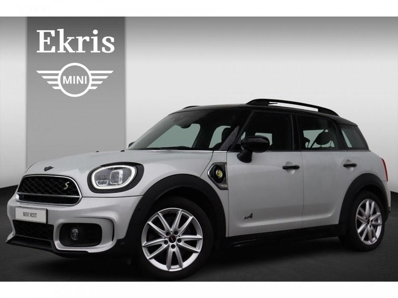 White silver metallic Gebruikt 2021 Mini Cooper S Countryman SUV | € 32.900 (Goede deal) - Afbeelding 1/4