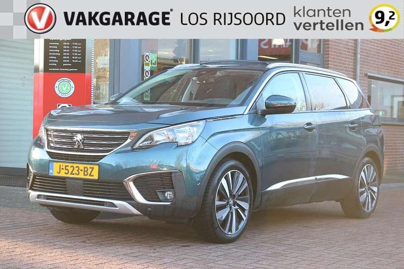 Groen (metallic) Occasion 2020 Peugeot 5008 Allure MPV | € 16.500 (Goede deal) - Afbeelding 1/4