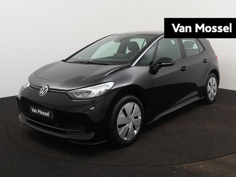 Zwart Nieuw 2024 VW ID.3 Pure Hatchback | € 32.900 (Eerlijke prijs) - Afbeelding 1/4