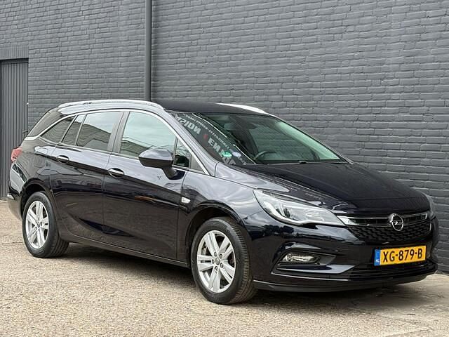 Blauw Gebruikt 2019 Opel Astra Edition Stationwagen | € 9.945 (Goede deal) - Afbeelding 1/4