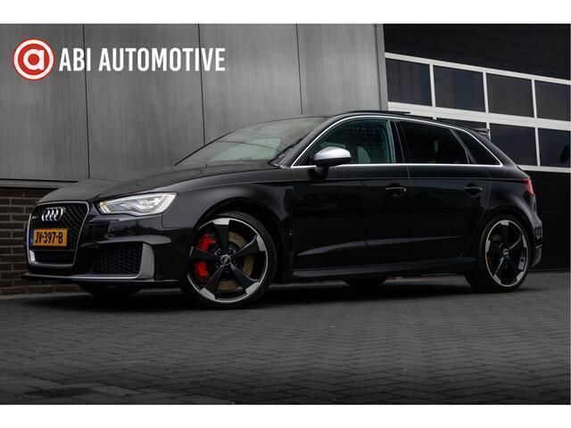 Zwart, metallic lak Gebruikt 2016 Audi RS3 Sportback S-Line Hatchback | € 35.945 - Afbeelding 1/4