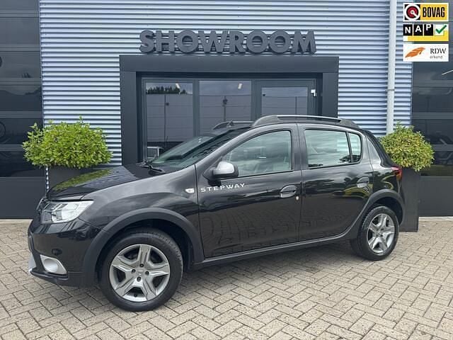 Zwart Gebruikt 2018 Dacia Sandero Stepway Hatchback | € 9.900 (Super prijs) - Afbeelding 1/4