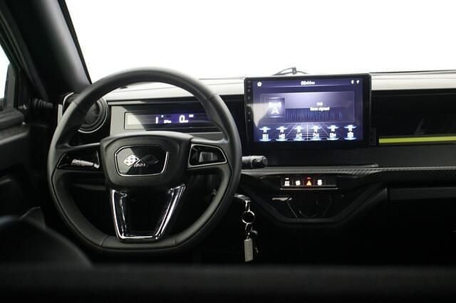 Nieuw Ligier Myli 11 kW (16 PK) 2025 Zwart Hatchback