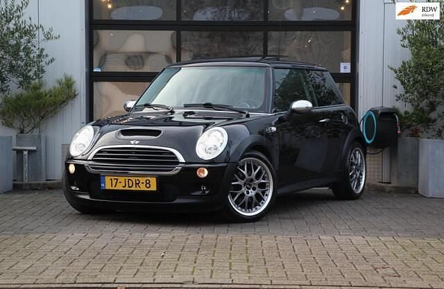 Hatchback Gebruikt 2005 Mini John Cooper Works Hatchback | € 8.345 (Goede deal) - Afbeelding 1/4