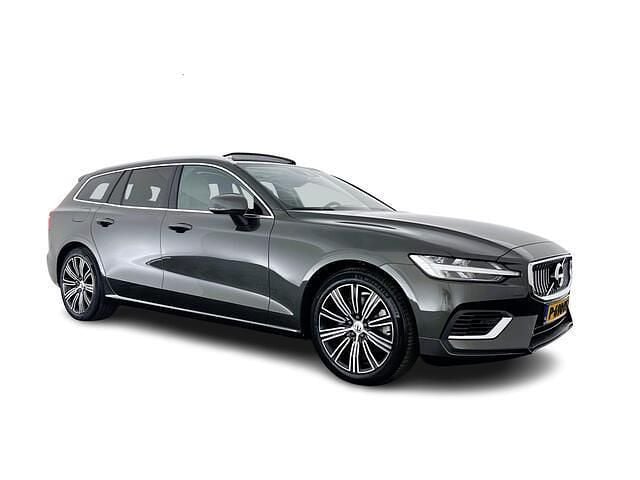Grijs Gebruikt 2022 Volvo V60 Plus Stationwagen | € 26.945 (Iets duurder) - Afbeelding 1/4