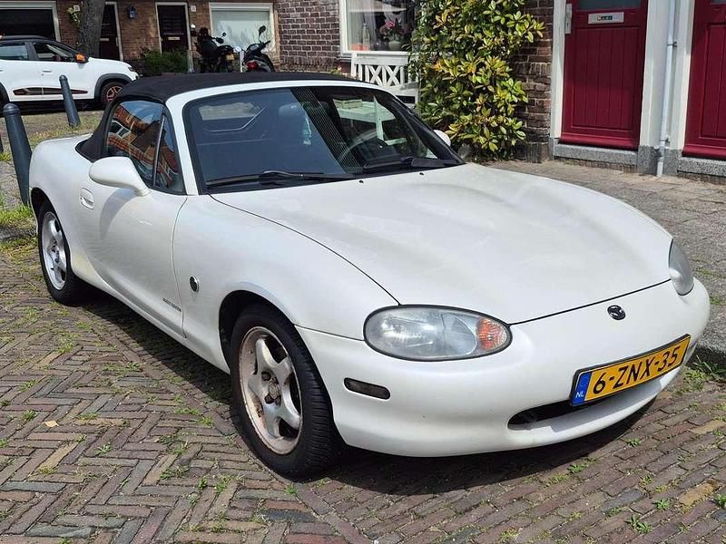 Wit Gebruikt 1998 Mazda MX5 Cabriolet | € 4.999 (Super prijs) - Afbeelding 1/4