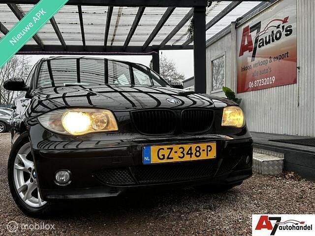 Zwart Occasion 2006 BMW 116 Executive Hatchback | € 2.899 (Eerlijke prijs) - Afbeelding 1/4
