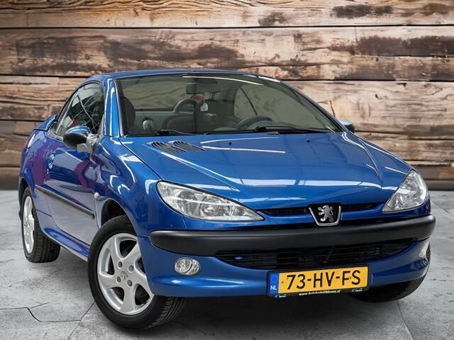 Blauw Gebruikt 2002 Peugeot 206 CC Cabriolet | € 950 (Goede deal) - Afbeelding 1/4