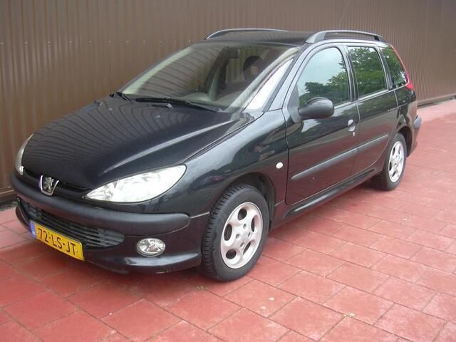 Occasion Peugeot 206 75 PK (55 kW) 2003 Zwart Stationwagen