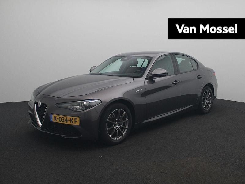Overig Gebruikt 2021 Alfa Romeo Giulia Super Sedan | € 29.995 (Goede deal) - Afbeelding 1/3