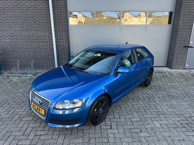 Occasion Audi A3 Attraction 125 PK (91 kW) 2010 Blauw Hatchback