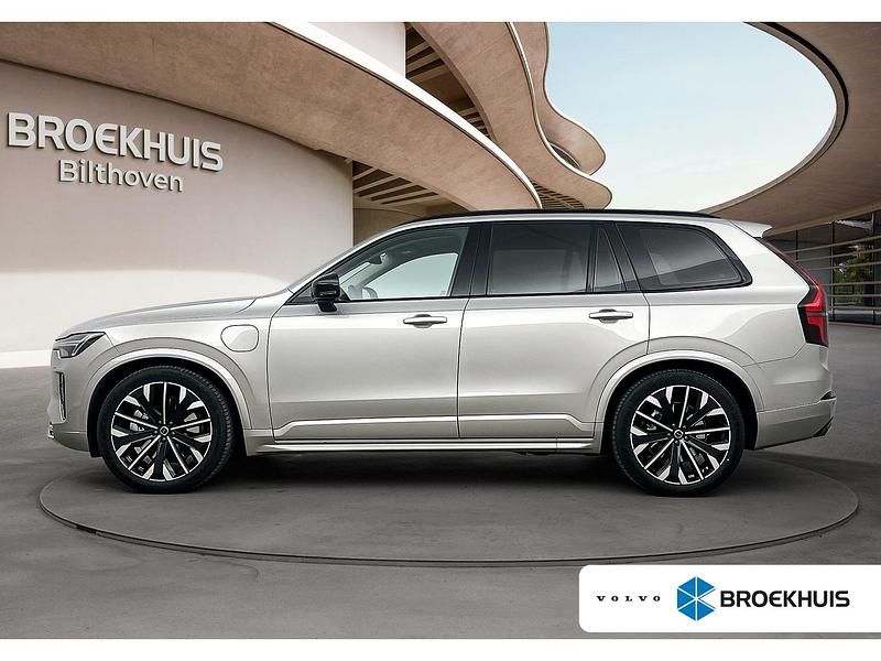 Grijs, metallic lak Occasion 2025 Volvo XC90 Plus SUV | € 74.900 (Iets duurder) - Afbeelding 1/4
