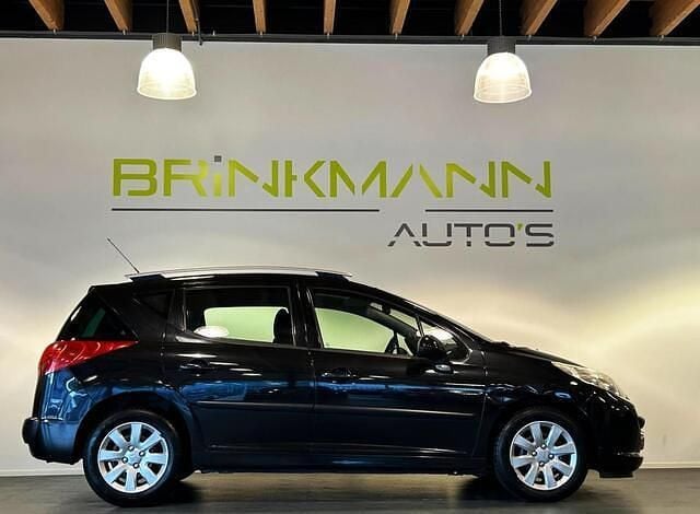 Zwart Gebruikt 2009 Peugeot 207 CC Cabriolet | € 2.222 (Goede deal) - Afbeelding 1/4