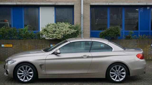 Grijs Gebruikt 2016 BMW 420 Executive Cabriolet | € 24.950 (Iets duurder) - Afbeelding 1/4