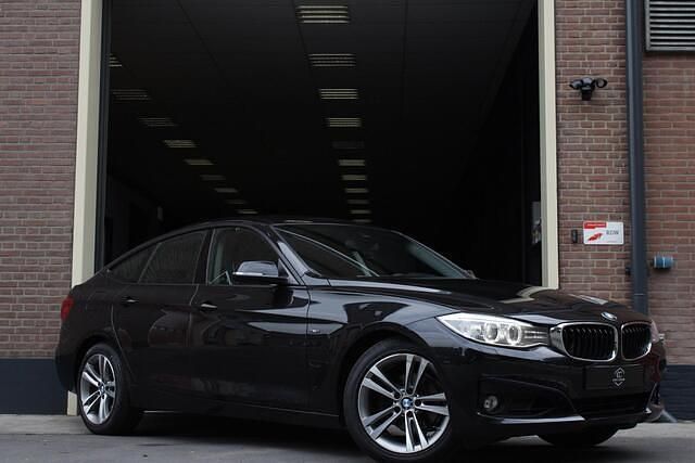 Occasion BMW 320 Sport Line 184 PK (135 kW) 2014 Zwart MPV