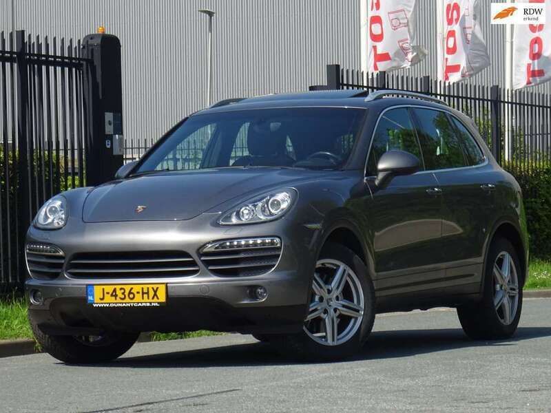 Grijs, metallic lak Gebruikt 2010 Porsche Cayenne SUV | € 17.499 (Iets duurder) - Afbeelding 1/4