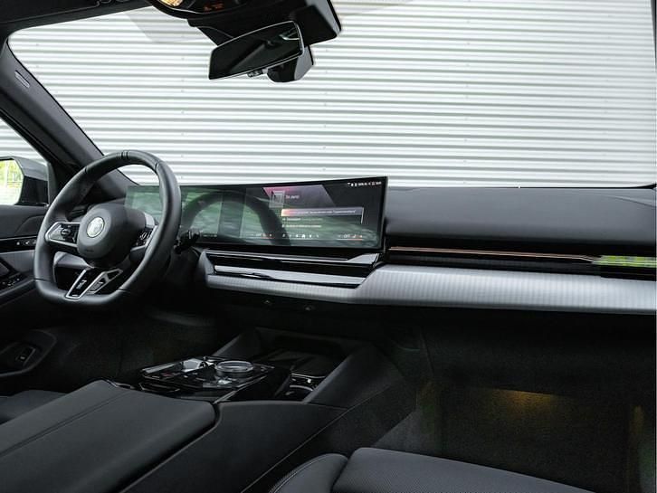 Occasion BMW 520 M Sport 191 PK (140 kW) 2025 Zwart Stationwagen