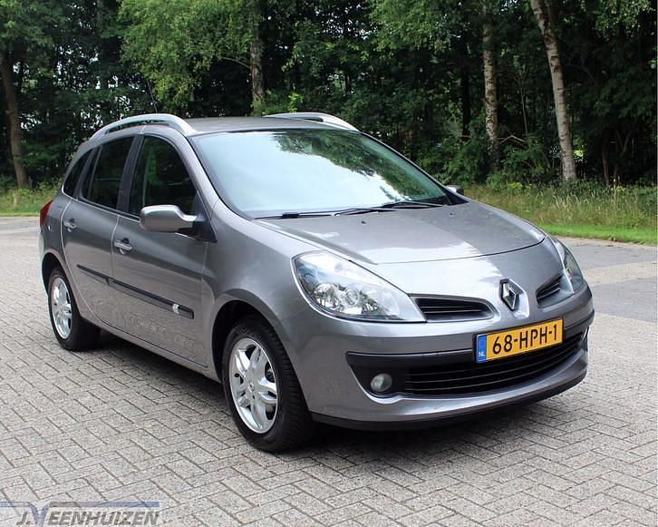 Occasion 2009 Renault Clio II Business Stationwagen | € 2.299 (Eerlijke prijs) - Afbeelding 1/4