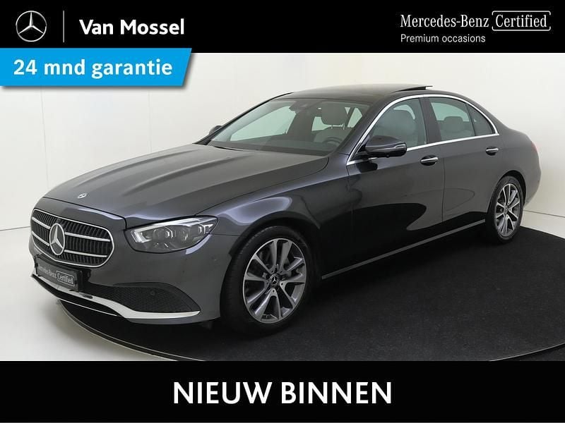 Grijs Occasion 2020 Mercedes E200 Business Sedan | € 35.945 (Eerlijke prijs) - Afbeelding 1/4