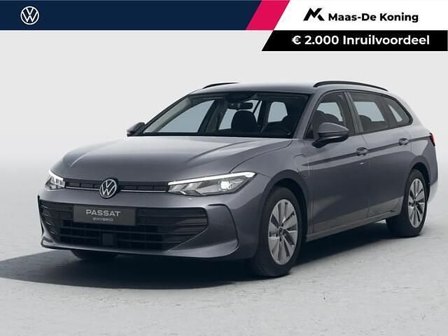 Grijs Nieuw 2026 VW Passat Business Stationwagen | € 43.980 (Super prijs) - Afbeelding 1/4