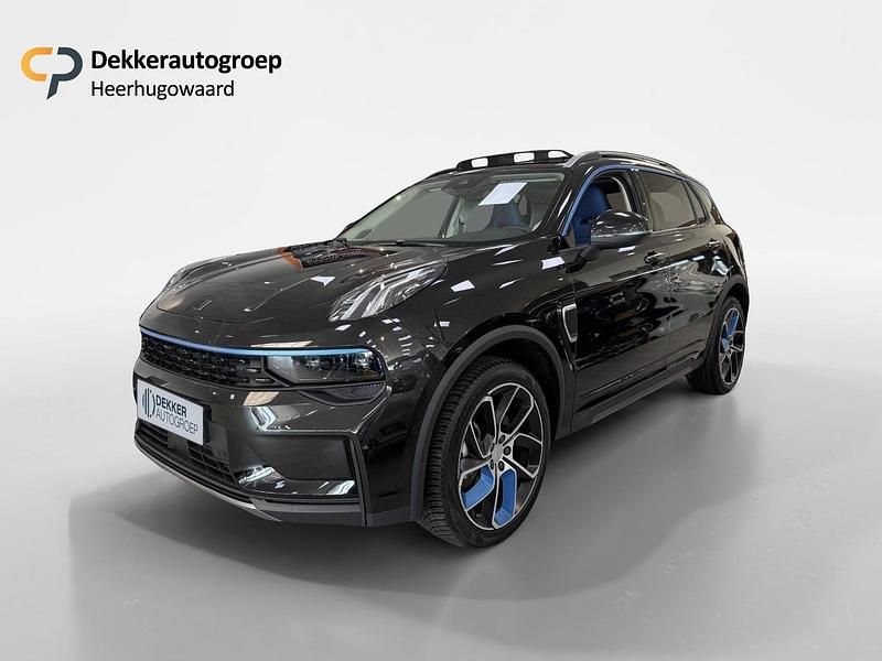 Zwart Gebruikt 2023 Lynk & Co 01 SUV | € 26.945 (Eerlijke prijs) - Afbeelding 1/4