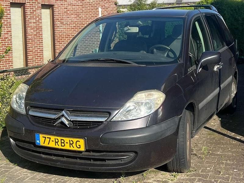 Grijs Gebruikt 2005 Citroën C8 MPV | € 250 - Afbeelding 1/4
