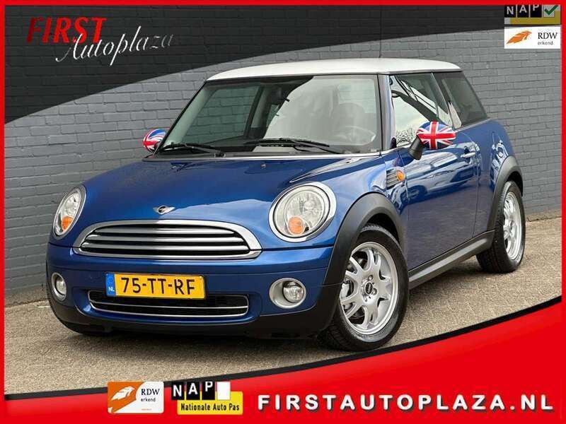 Blauw, metallic lak Gebruikt 2007 Mini Cooper Pepper Hatchback | € 3.999 (Duur) - Afbeelding 1/4
