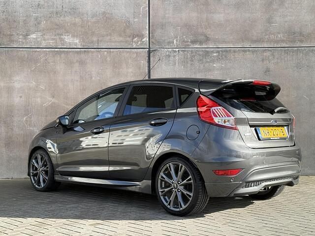 Occasion Ford Fiesta ST-Line 101 PK (74 kW) 2017 Grijs Hatchback