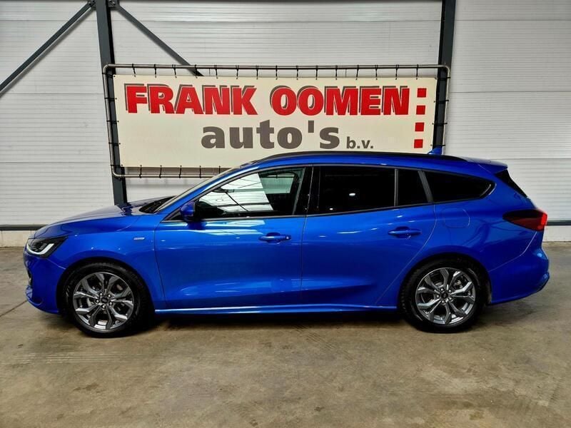 Blauw Gebruikt 2023 Ford Focus ST-Line Stationwagen | € 25.950 (Super prijs) - Afbeelding 1/3