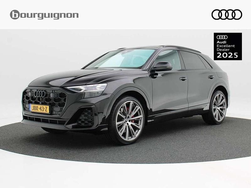 Zwart Gebruikt 2024 Audi Q8 Advanced Plus SUV | € 98.850 (Iets duurder) - Afbeelding 1/4