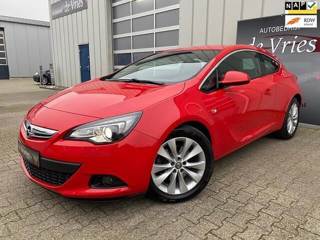Occasion Opel Astra GTC Design Edition 120 PK (88 kW) 2014 Rood Coupé