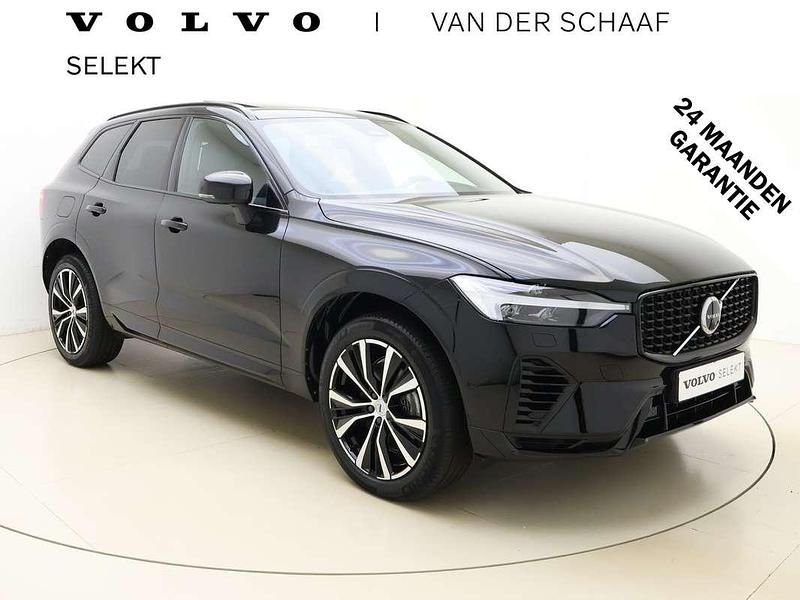 Zwart, metallic lak Gebruikt 2023 Volvo XC60 Plus SUV | € 49.800 (Eerlijke prijs) - Afbeelding 1/4