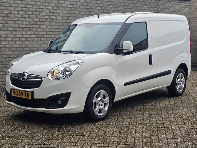 Occasion Opel Combo Sport 95 PK (69 kW) 2018 Wit Sedan