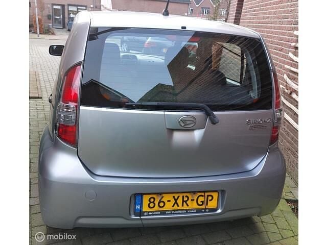 Occasion Daihatsu Sirion 69 PK (50 kW) 2007 Grijs Hatchback