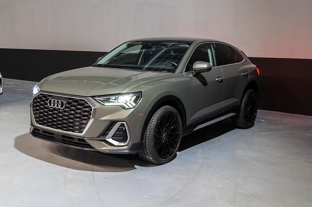 Occasion Audi Q3 Sportback Competition 150 PK (110 kW) 2024 Grijs SUV
