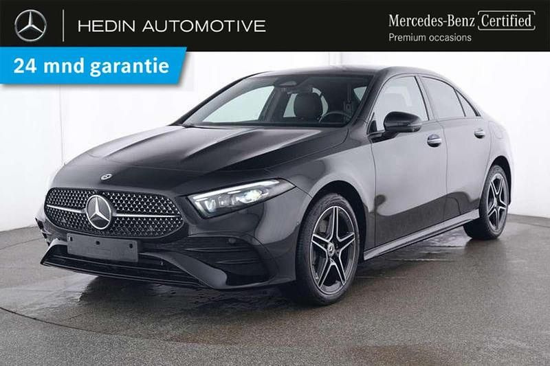 Zwart Gebruikt 2024 Mercedes A250 Advanced Plus Sedan | € 41.900 (Duur) - Afbeelding 1/3