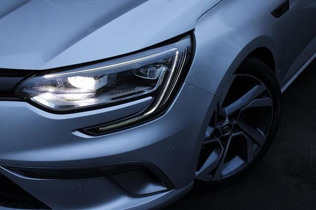 Occasion Renault Mégane IV GT 163 PK (119 kW) 2018 Grijs (metallic) Hatchback