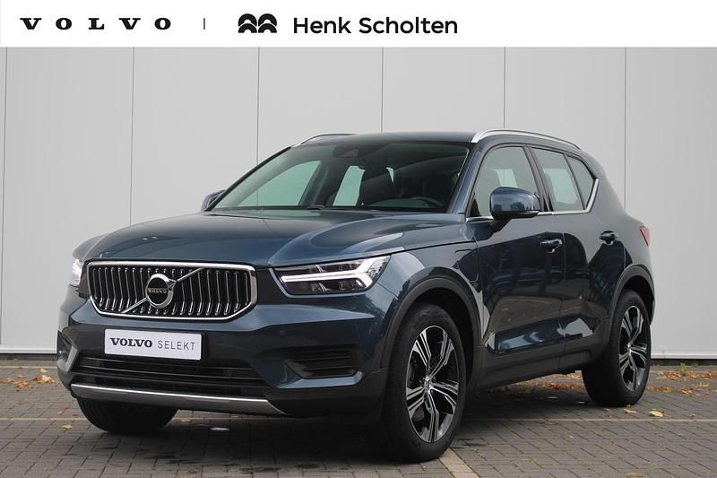 Blauw Gebruikt 2020 Volvo XC40 Inscription SUV | € 31.750 (Eerlijke prijs) - Afbeelding 1/4