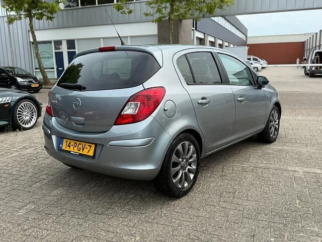 Occasion Opel Corsa Edition 101 PK (74 kW) 2011 Grijs Hatchback