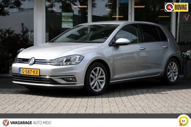 Grijs Gebruikt 2019 VW Golf VII Comfortline Hatchback | € 18.950 (Eerlijke prijs) - Afbeelding 1/4