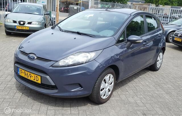 Grijs Gebruikt 2010 Ford Fiesta Limited Hatchback | € 4.950 (Duur) - Afbeelding 1/4
